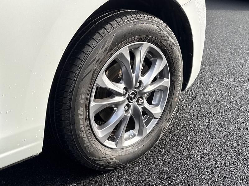 Used Mazda 2 75 HP (55 kW) 2023 Silver Hatchback