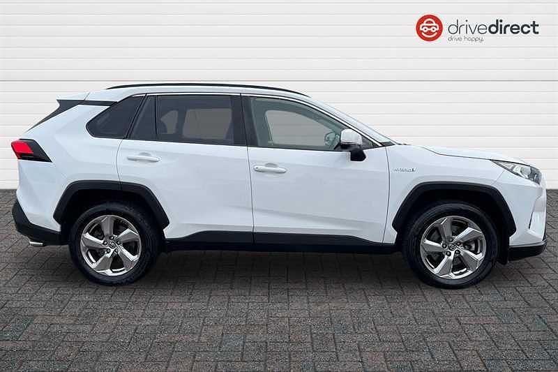 Used Toyota RAV4 Design 2019 White SUV