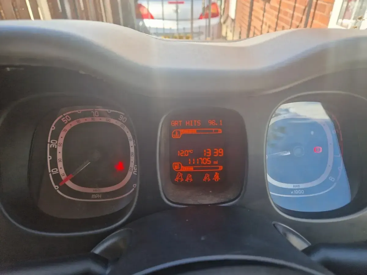 Used Fiat Panda Easy 85 HP (62 kW) 2014 White Hatchback