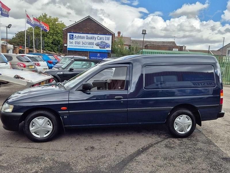 Blue Used 1997 Ford Escort Hatchback | £6,000 - Image 1/4