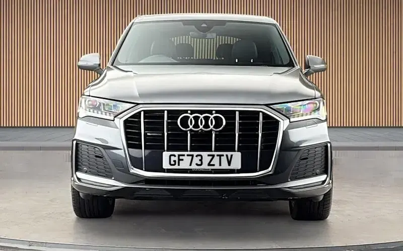 Used Audi Q7 Black Edition 231 HP (169 kW) 2023 Daytona gray pearl effect/daytona gray pearl effec SUV