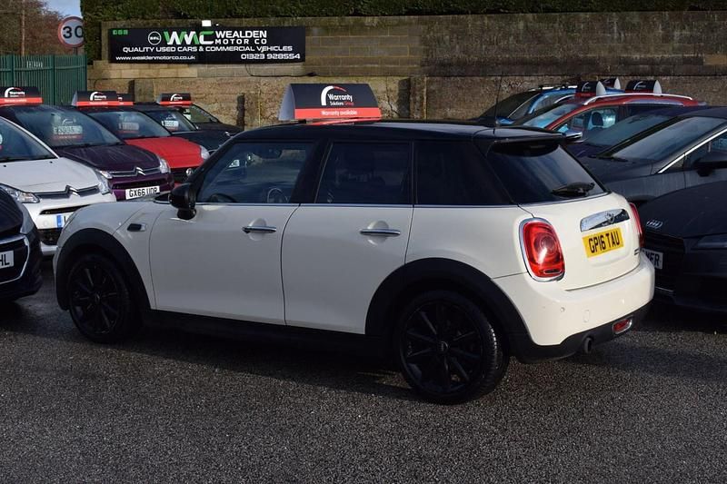 Used Mini Cooper Hatch 2016 White Hatchback