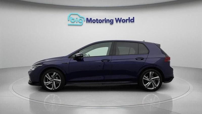 Used VW Golf VIII R-line 150 HP (110 kW) 2023 Blue Hatchback