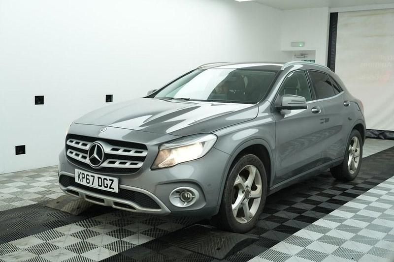 Used Mercedes GLA200 136 HP (100 kW) 2017 Grey SUV
