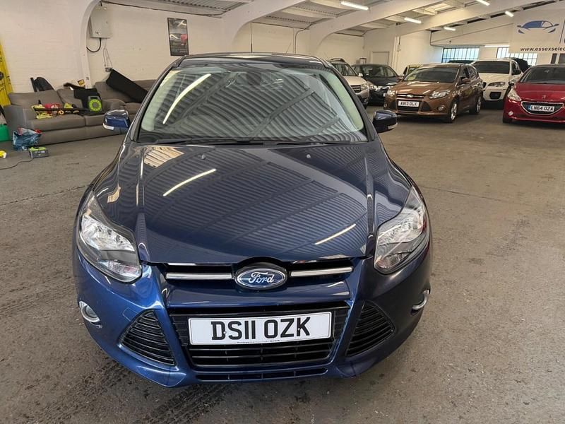Used Ford Focus Titanium 115 HP (84 kW) 2011 Blue Hatchback