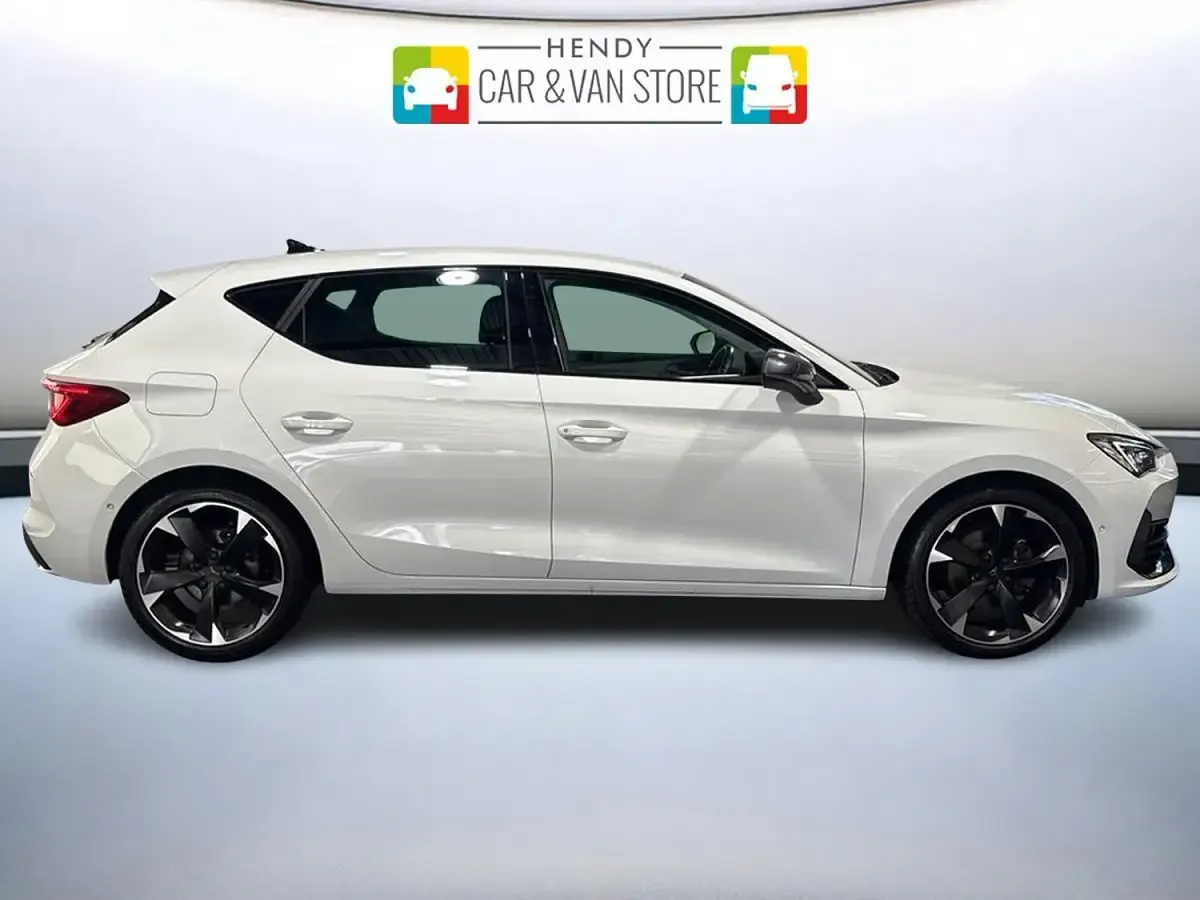 Used Cupra Leon 2024 White Hatchback