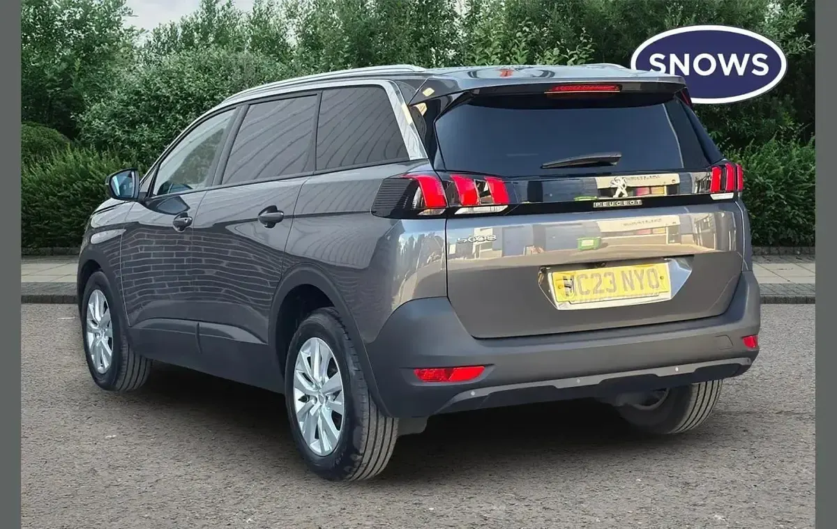 Used Peugeot 5008 Active+ 131 HP (96 kW) 2023 Cumulus SUV