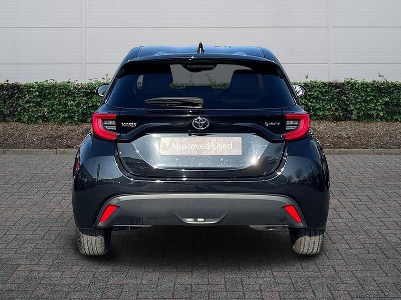 Used Toyota Yaris Hybrid Design 2024 Black Hatchback