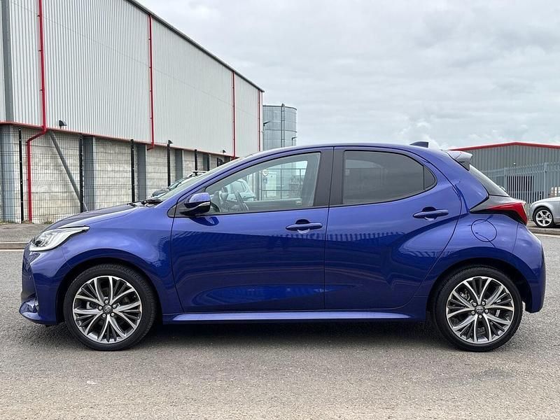 Used Toyota Yaris Hybrid 2024 Blue Hatchback