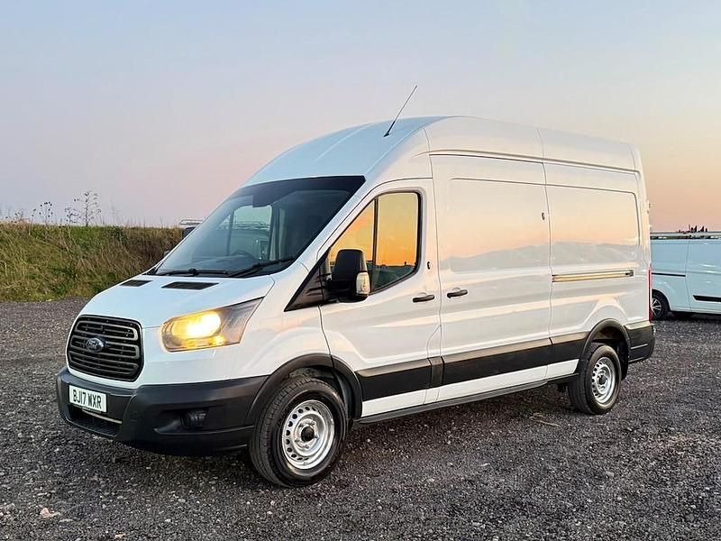 Usado Ford Transit 130 HP (95 kW) 2017 Branco Van