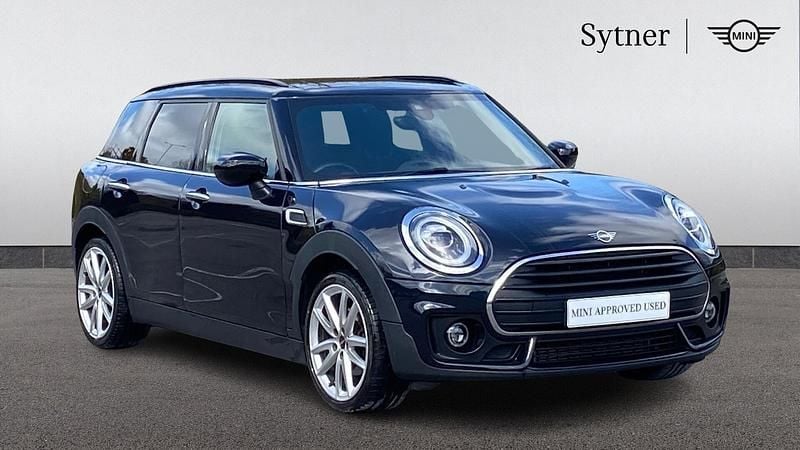 Used Mini Cooper Clubman Sport 134 HP (98 kW) 2019 Black Estate