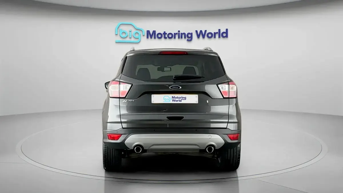 Used Ford Kuga Titanium 150 HP (110 kW) 2018 Grey SUV