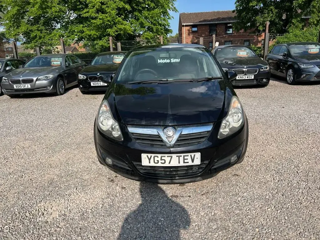 Used Vauxhall Corsa 89 HP (65 kW) 2007 Black Hatchback