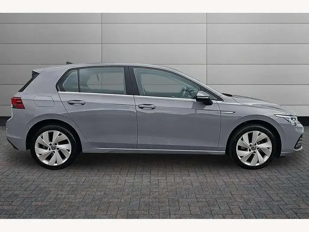 Used VW Golf VIII Style 130 HP (95 kW) 2023 Grey Hatchback