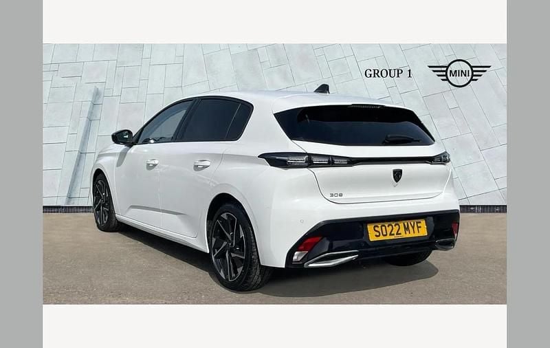 Used Peugeot 308 Allure Premium 131 HP (96 kW) 2022 White Hatchback