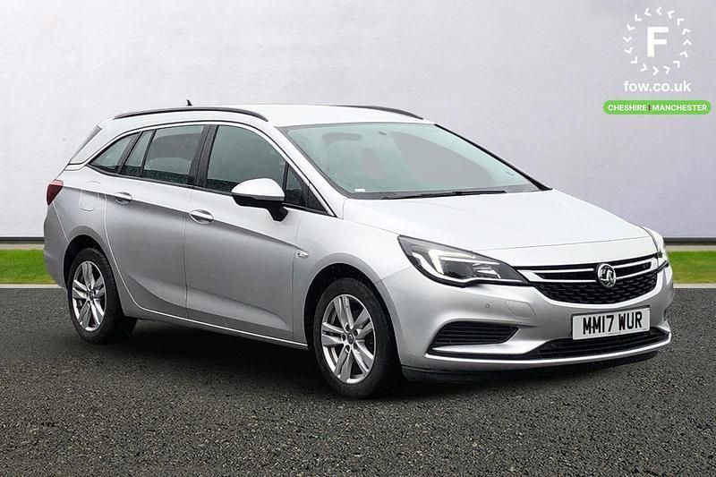 Silver Used 2017 Vauxhall Astra Estate | £7,199 (Fair price) - Image 1/3