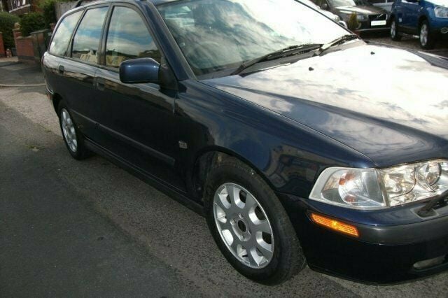 Used Volvo V40 122 HP (89 kW) 2003 Estate