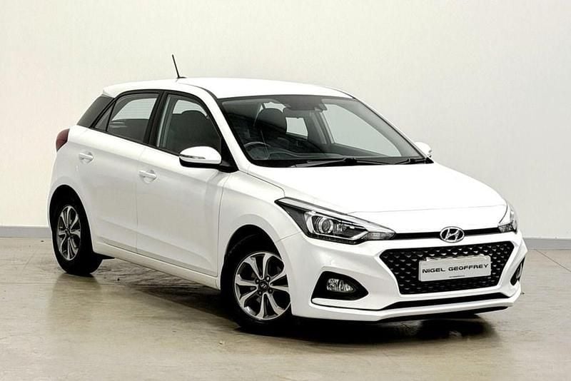Used Hyundai i20 Edition 84 HP (61 kW) 2019 White Hatchback