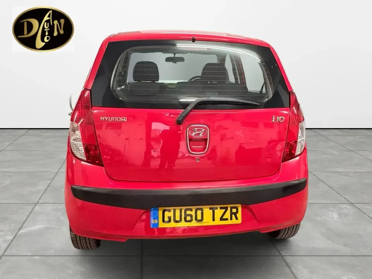 Used Hyundai i10 Comfort 86 HP (63 kW) 2011 Red Hatchback