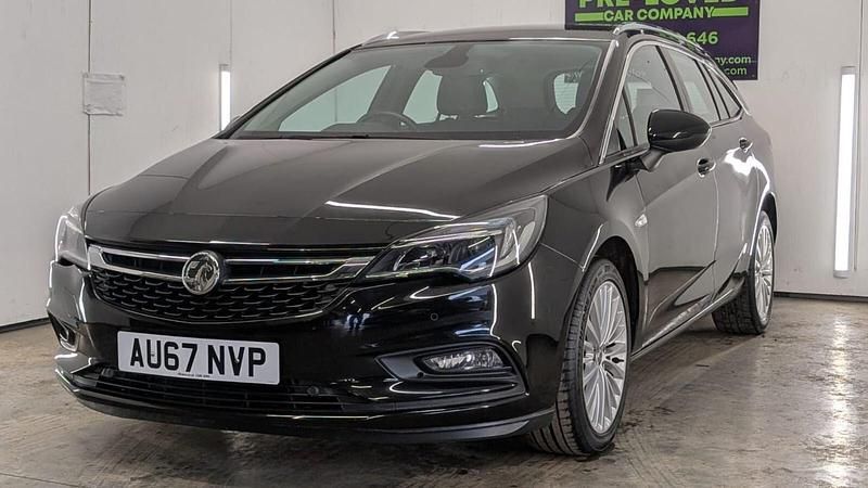 Used Vauxhall Astra Elite 150 HP (110 kW) 2017 Black Estate