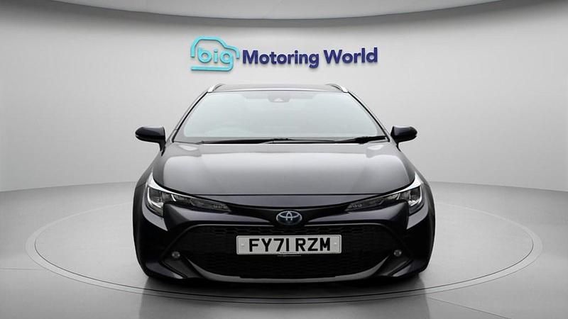 Used Toyota Corolla 122 HP (89 kW) 2021 Blue Estate