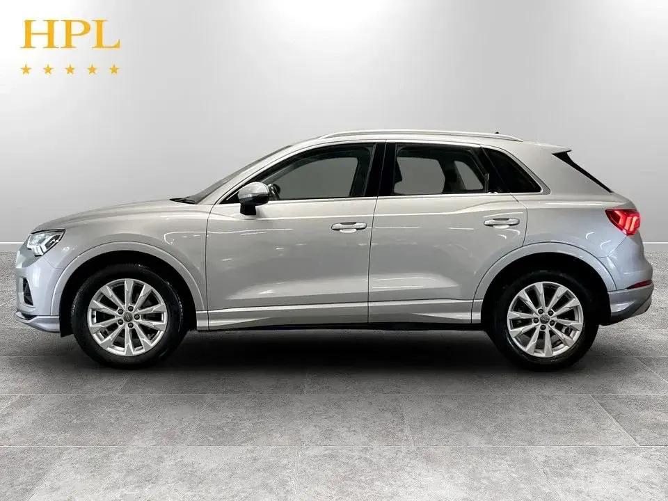 Begagnad Audi Q3 Sport 150 HK (110 kW) 2020 Silver SUV