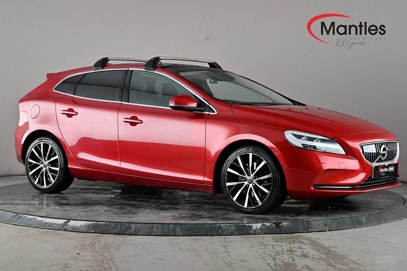 Red Used 2019 Volvo V40 Inscription Hatchback | £10,495 (Fair price) - Image 1/4