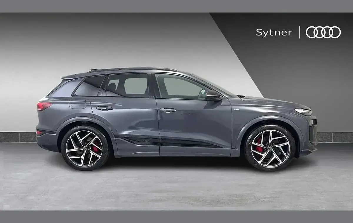 Used Audi Q6 e-tron Advanced 284 kW (387 HP) 2025 Grey SUV