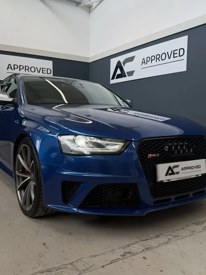 Used Audi RS4 Performance 450 HP (330 kW) 2014 Blue Estate