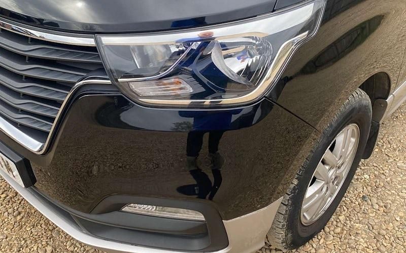 Used Hyundai I800 SE 170 HP (125 kW) 2019 Black MPV