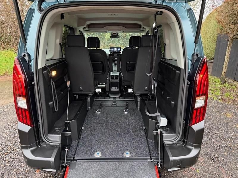 New Peugeot Rifter Allure 2025 Blue MPV