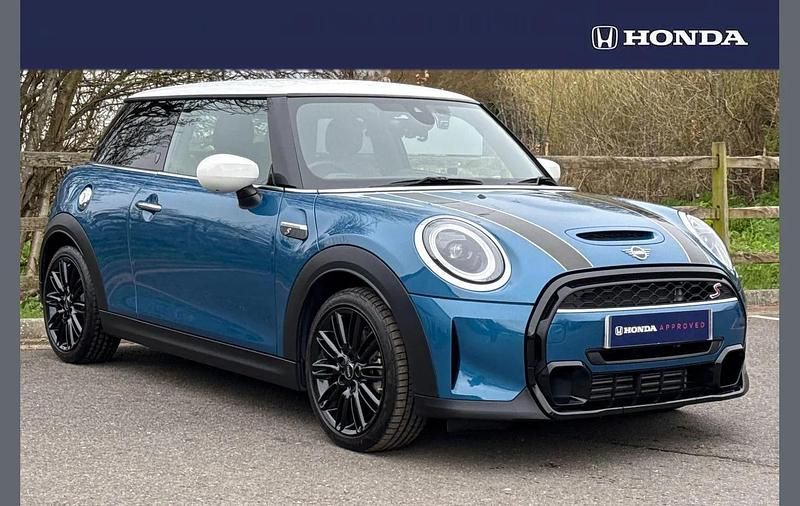 Used Mini Cooper S Exclusive 176 HP (129 kW) 2024 Blue Hatchback