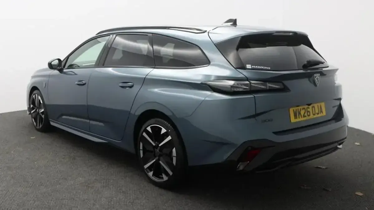 Used Peugeot 308 SW GT 145 HP (106 kW) 2026 Blue Estate
