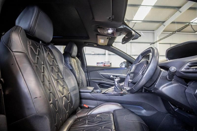 Used Peugeot 5008 GT-line 150 HP (110 kW) 2017 Green Hatchback