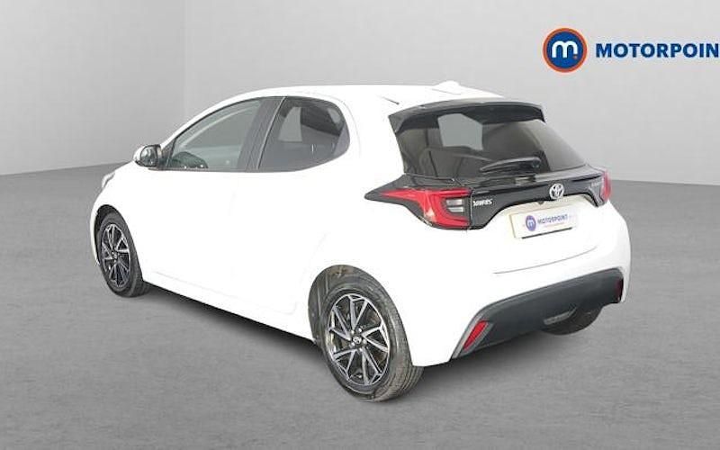 Used Toyota Yaris Hybrid Design 116 HP (85 kW) 2026 Hatchback