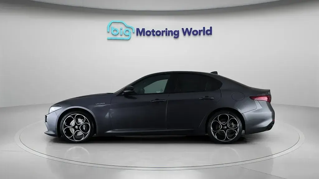 Used Alfa Romeo Giulia Saloon Veloce 280 HP (205 kW) 2022 Grey Sedan