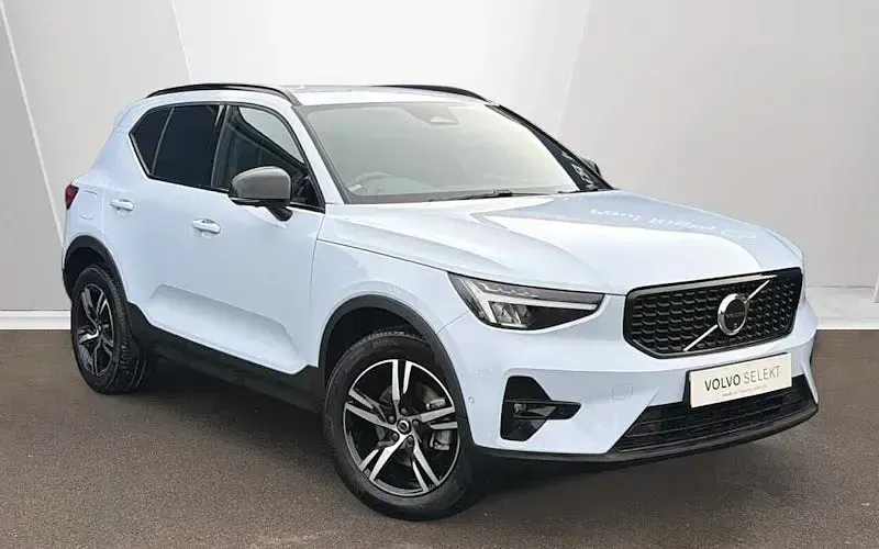 Usado Volvo XC40 Plus 163 CV (119 kW) 2025 SUV