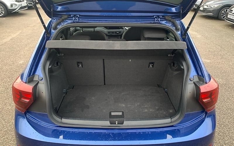 Used VW Polo R-line 110 HP (80 kW) 2023 Blue Hatchback