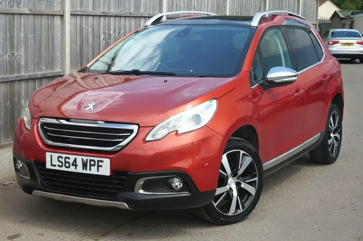 Used Peugeot 2008 115 HP (84 kW) 2014 Red SUV