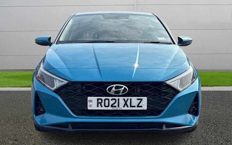 Used Hyundai i20 Premium 101 HP (74 kW) 2023 Hatchback