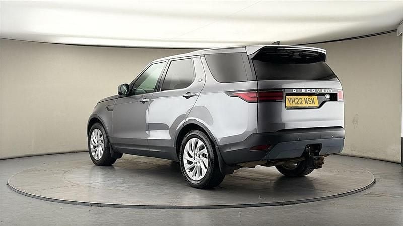 Used Land Rover Discovery 5 S 300 HP (220 kW) 2022 Eiger grey SUV