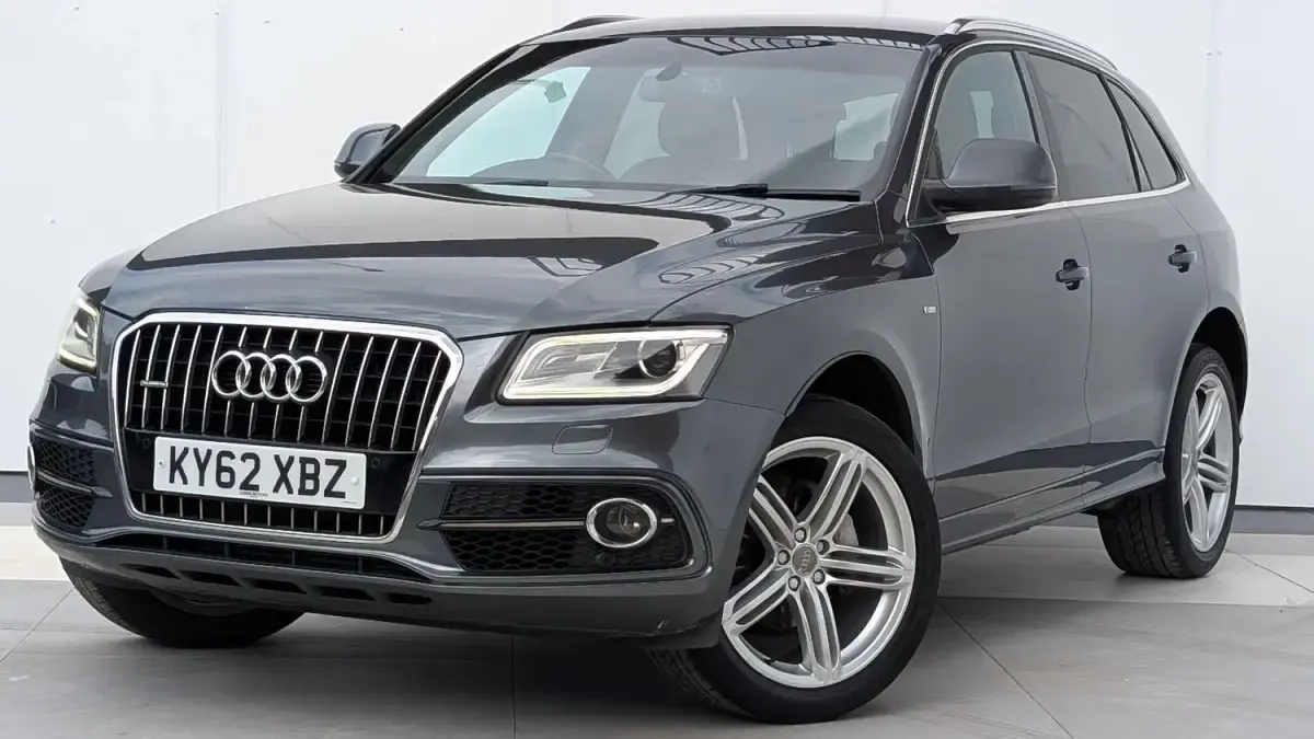 Begagnad Audi Q5 S-line plus 2012 Grå SUV