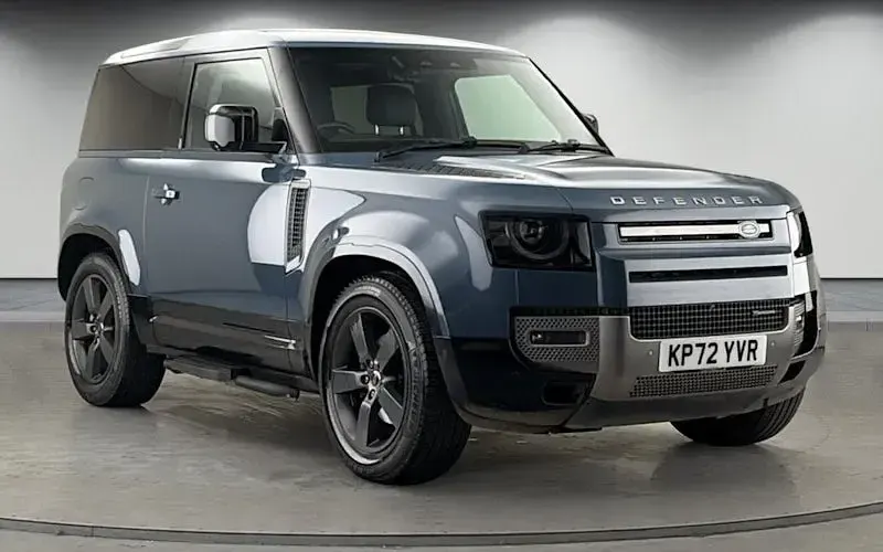 Used Land Rover Defender HSE Dynamic 249 HP (183 kW) 2024 SUV