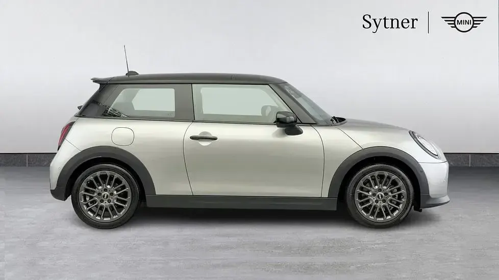 Used Mini Cooper S Hatch 201 HP (147 kW) 2024 Silver Hatchback