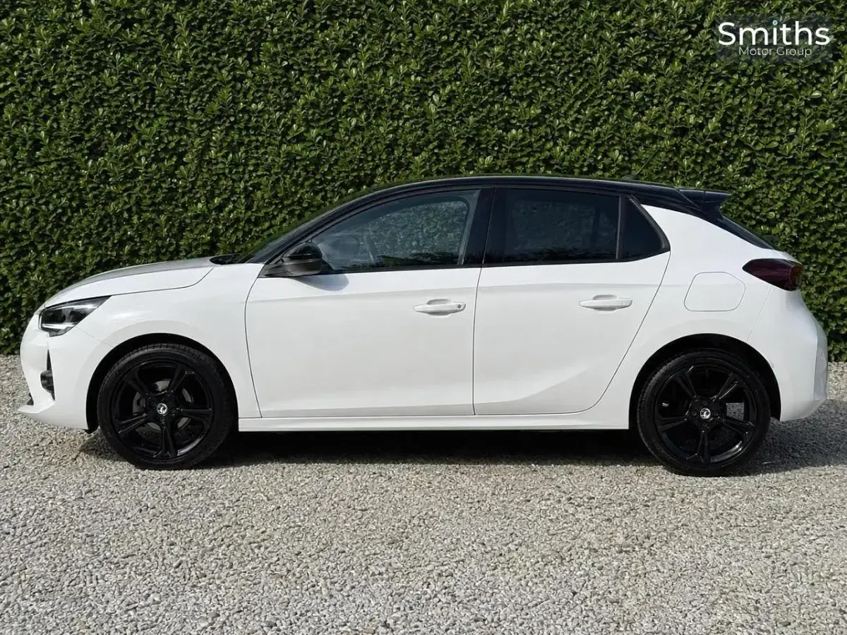 Used Vauxhall Corsa GS Line 74 HP (54 kW) 2023 White Hatchback