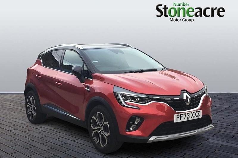 Red/black Used 2023 Renault Captur Techno SUV | £17,495 (Fair price) - Image 1/1