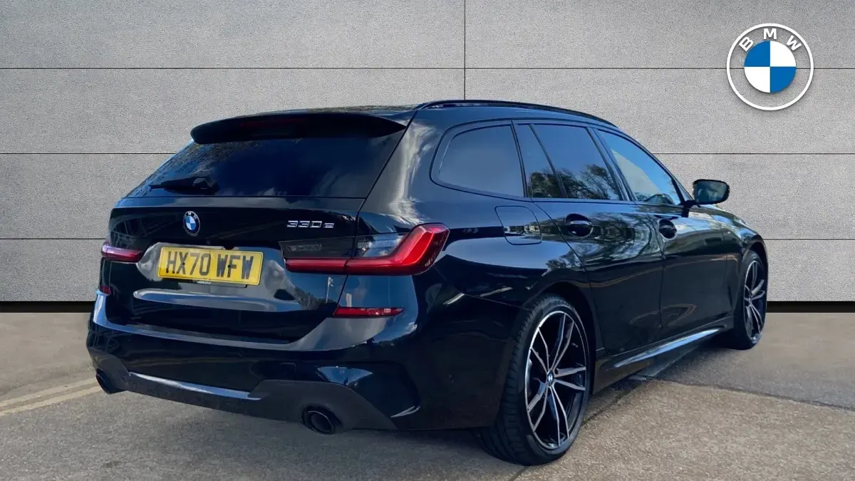 Used BMW 330 M Sport 288 HP (211 kW) 2020 Black Estate