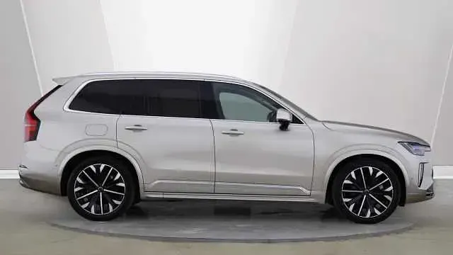 Usado Volvo XC90 Ultra 250 HP (183 kW) 2025 SUV