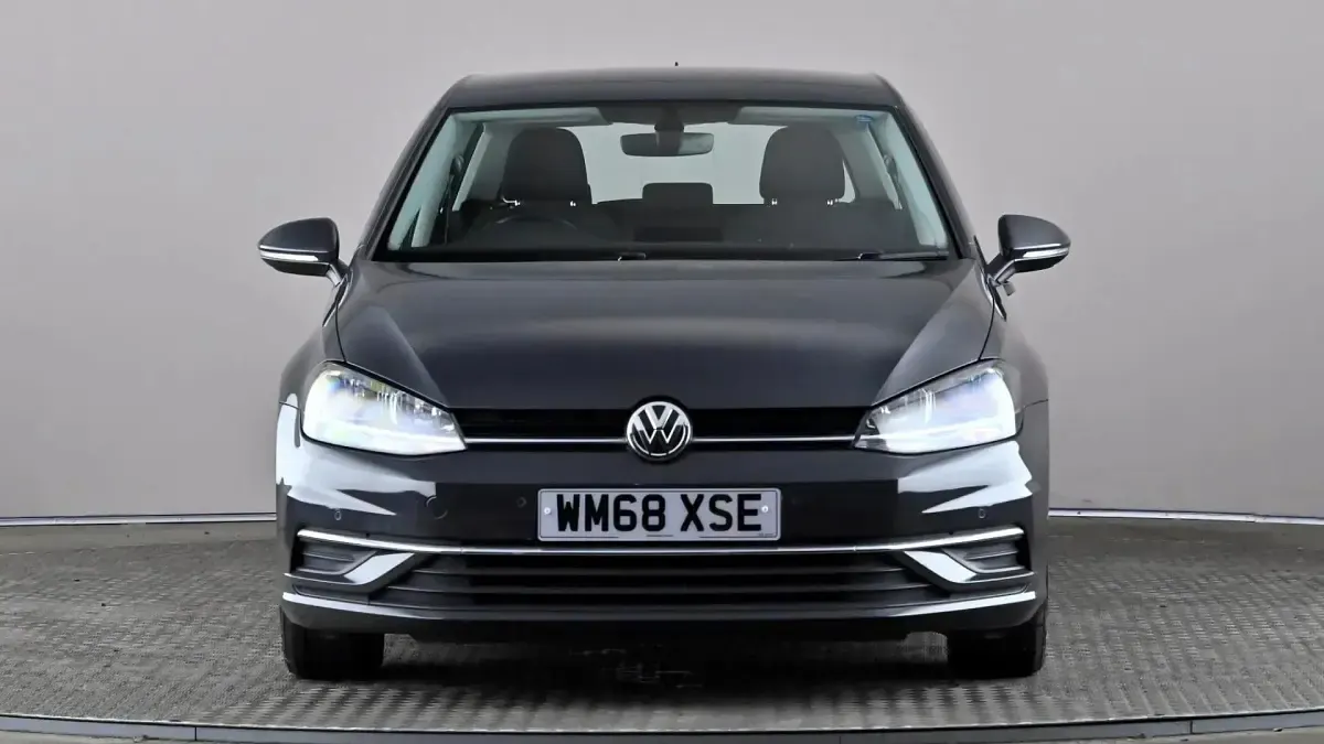 Used VW Golf VII SE 115 HP (84 kW) 2019 Grey Hatchback