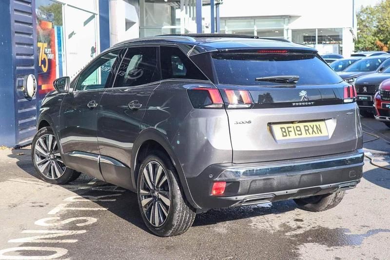 Grey Used 2019 Peugeot 3008 Premium SUV | £16,255 (Fair price) - Image 1/4